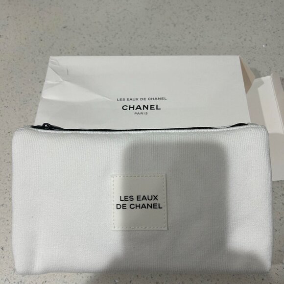 Authentic CHANEL Make Up Set Bag PURCHASED, W $159 RECEIPT - Picture 1 of 13